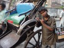 Rickshaw kid * 640 x 480 * (78KB)